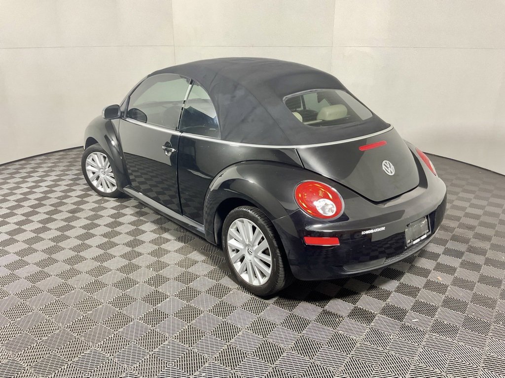 Used 2008 Volkswagen Beetle SE image 7