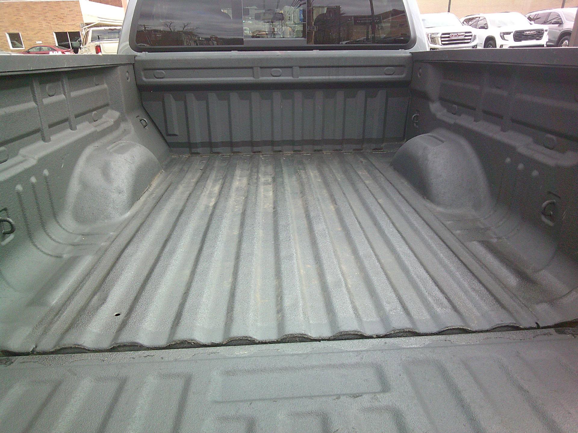 Used 2022 GMC Canyon AT4 w/ Trailering Package image 6