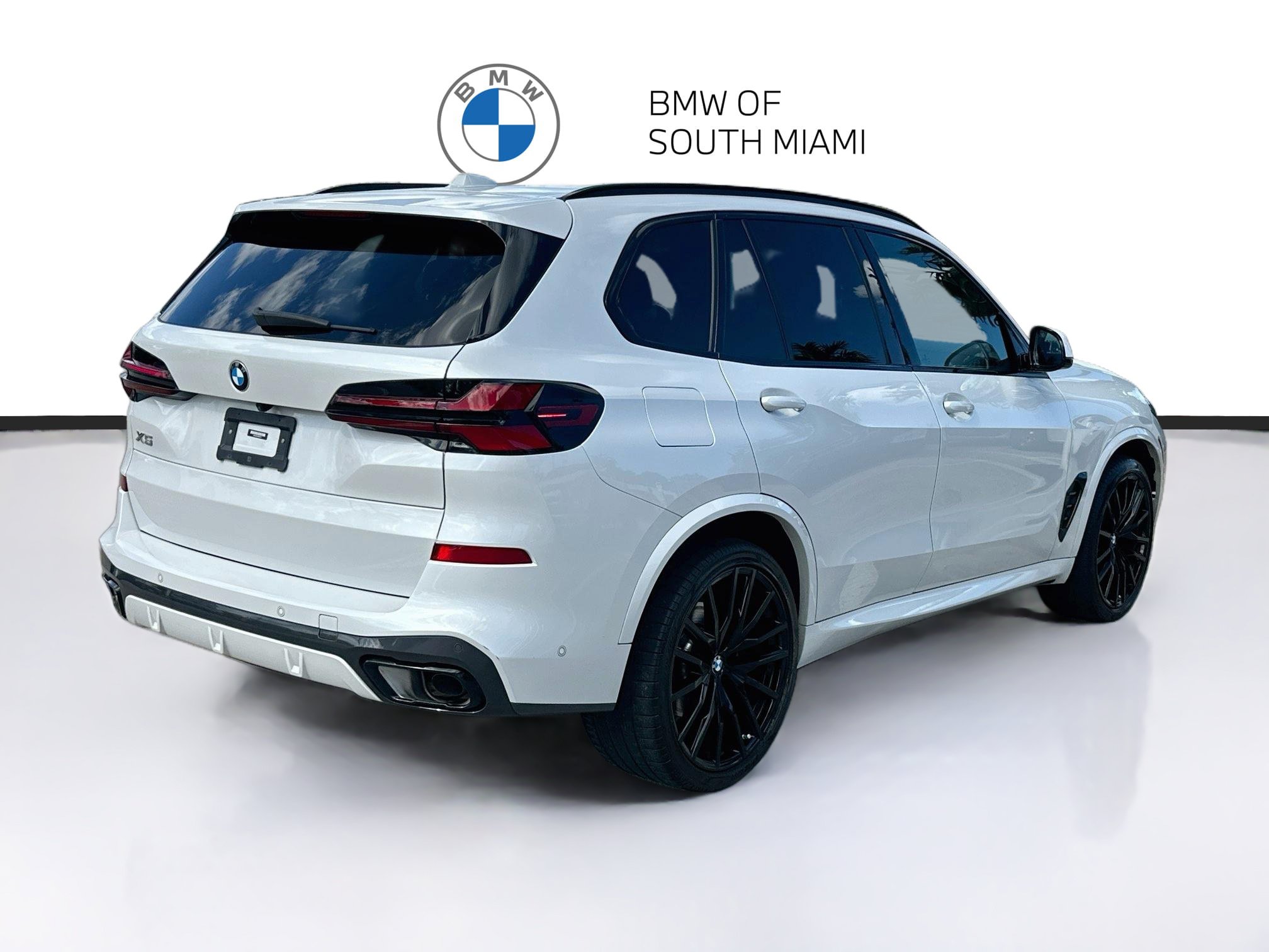 Certified 2024 BMW X5 sDrive40i w/ M Sport Package RWD image 7