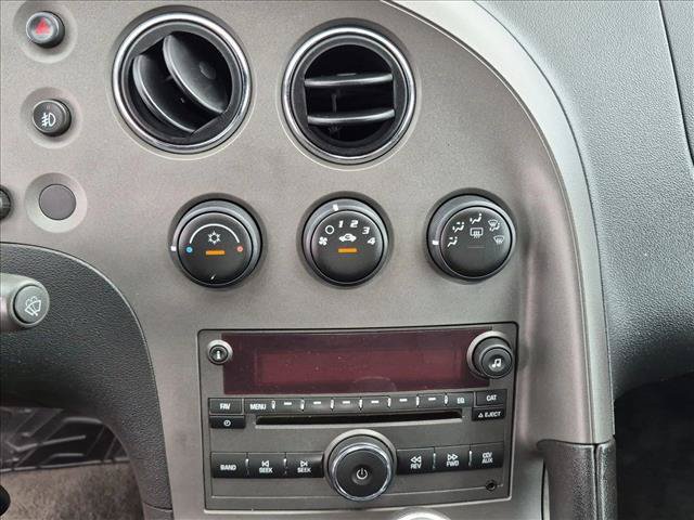 Used 2008 Pontiac Solstice Convertible w/ Premium Package RWD image 19