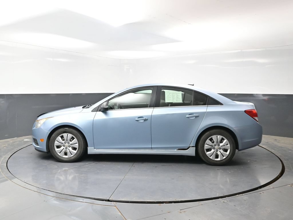 Used 2012 Chevrolet Cruze LS FWD image 8