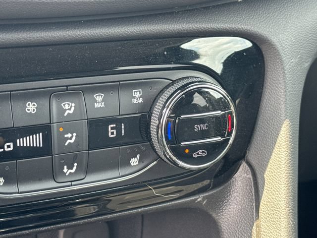 Used 2023 Buick Encore GX Select FWD image 24