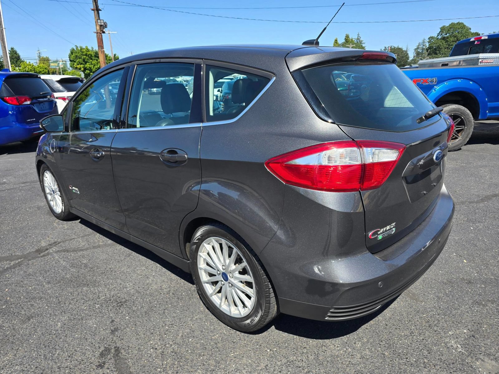 Used 2015 Ford C-MAX Energi SEL w/ Equipment Group 303A FWD image 3