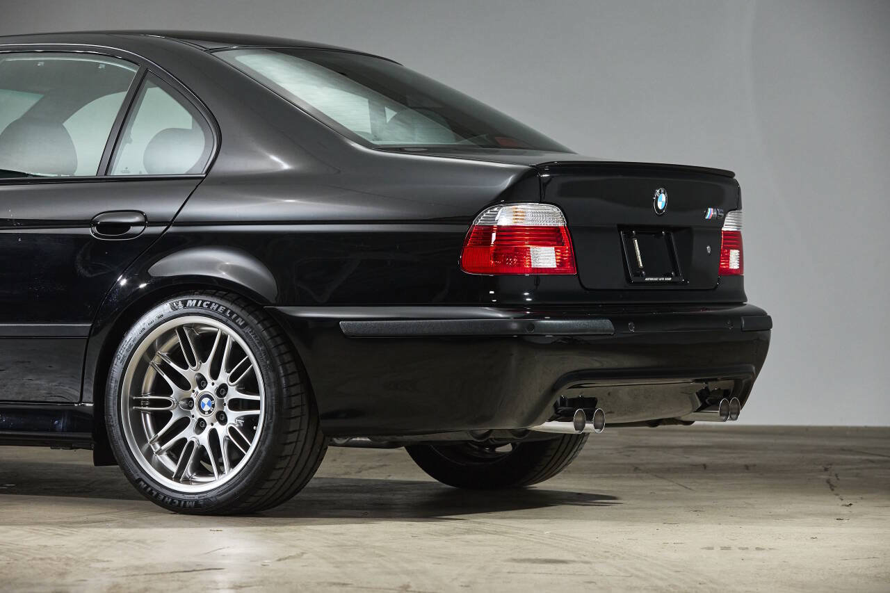 Used 2003 BMW M5 RWD image 17