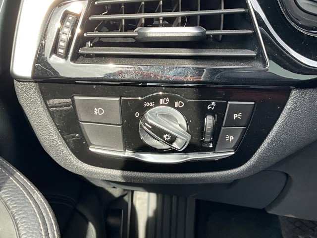 Used 2017 BMW 540i xDrive image 15