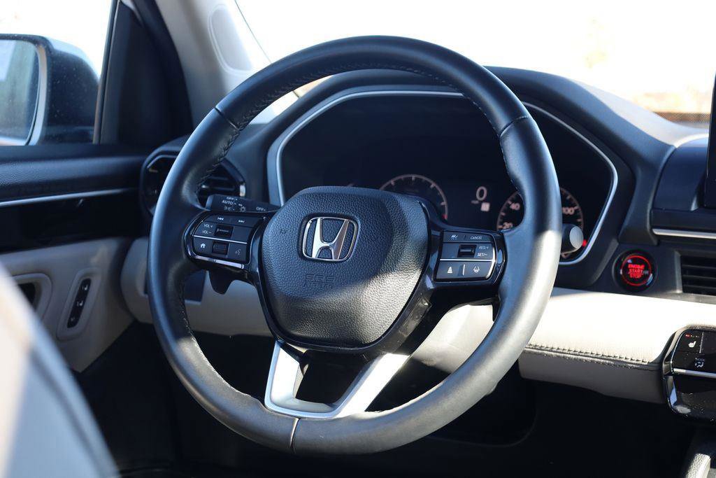 Used 2025 Honda Pilot EX-L image 22