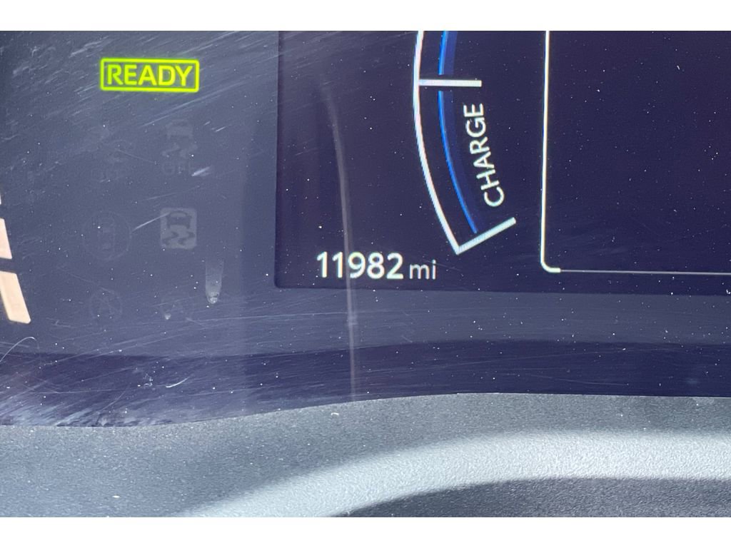 Used 2025 Toyota Camry SE w/ Convenience Package FWD image 39