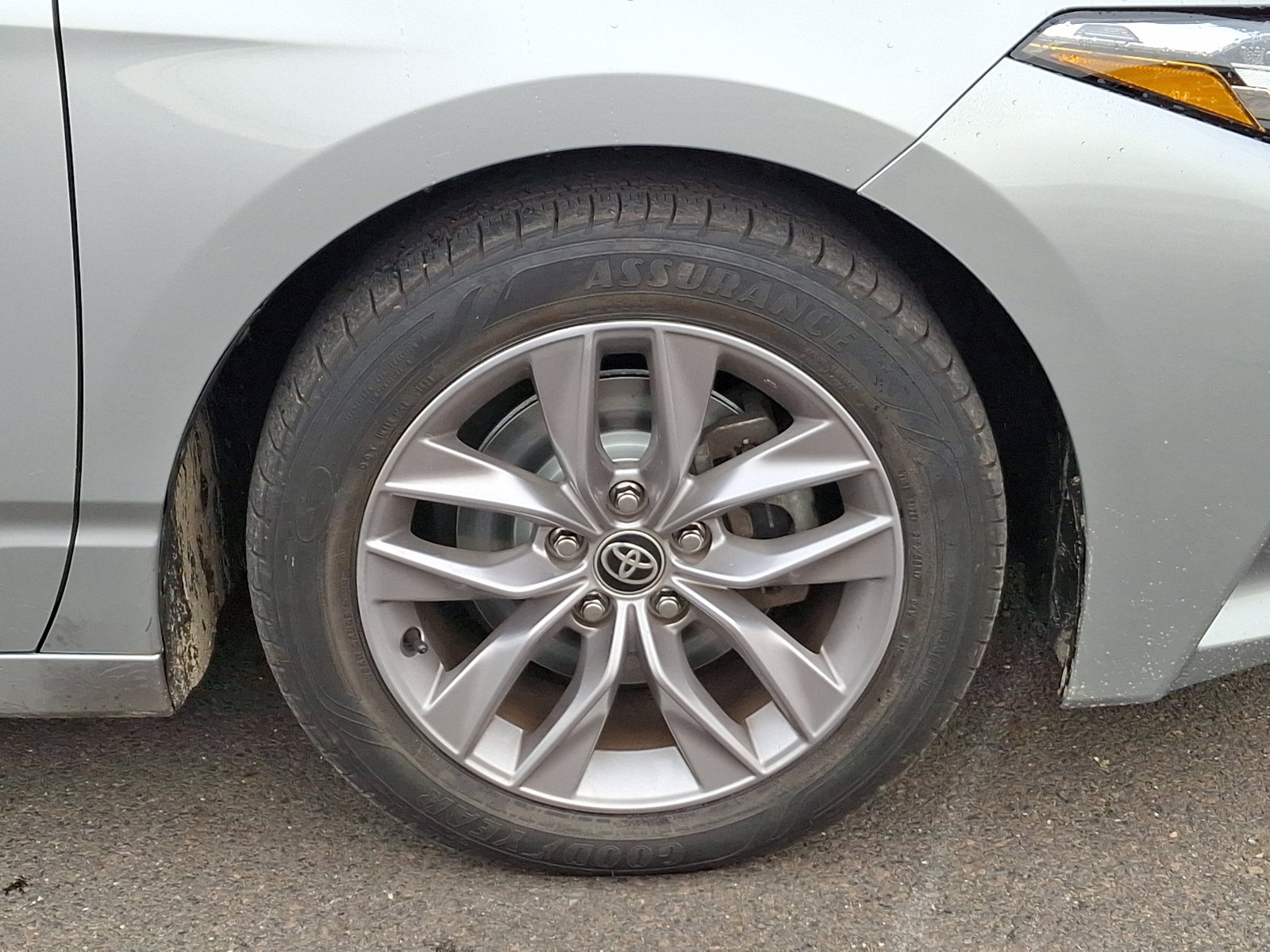 Used 2021 Toyota Avalon XLE image 8