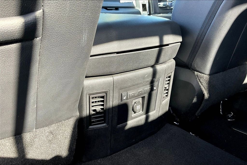 Used 2017 RAM 1500 Laramie w/ Convenience Group image 10