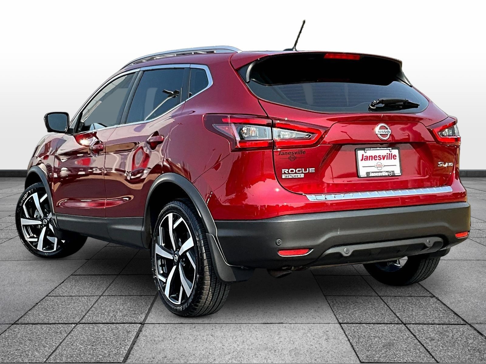 Used 2021 Nissan Rogue Sport SL w/ Premium Package AWD/4WD image 5