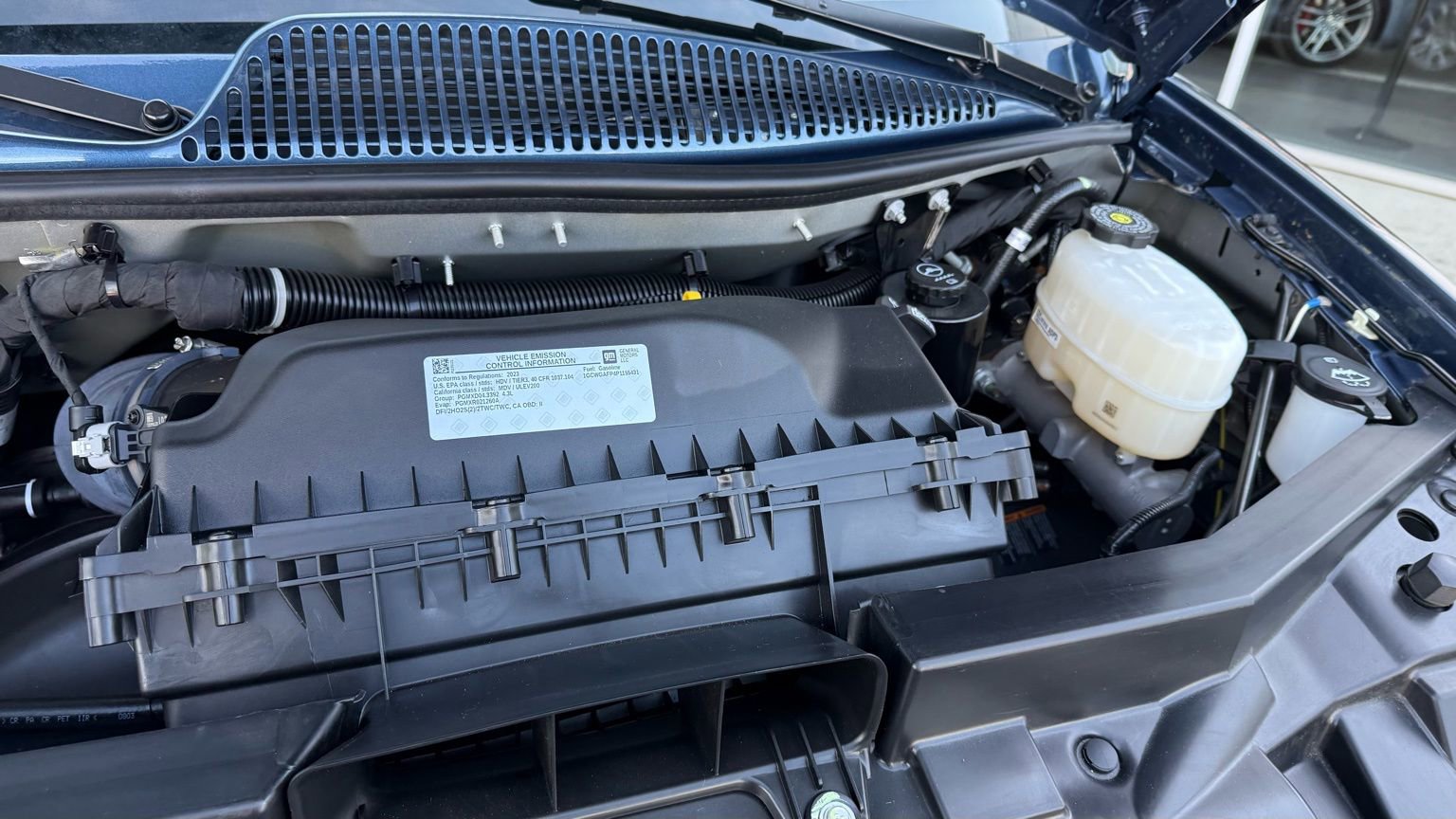 Used 2023 Chevrolet Express 2500 image 39