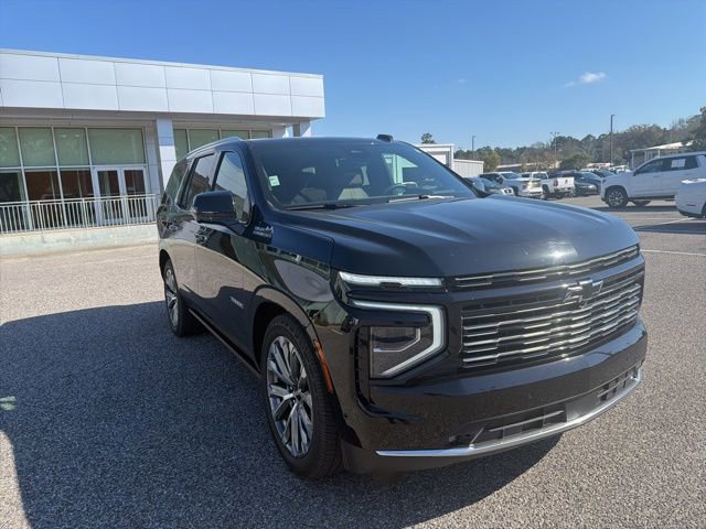 Used 2025 Chevrolet Tahoe High Country image 3