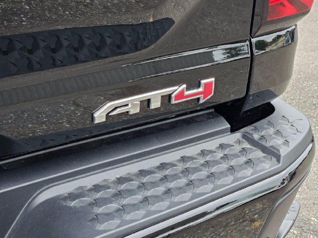 New 2026 GMC Canyon AT4 AWD/4WD image 12