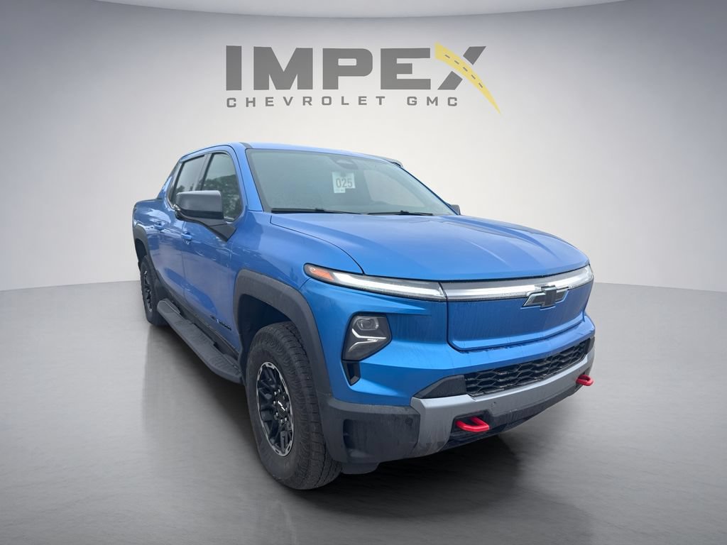 Used 2026 Chevrolet Silverado EV Trail Boss AWD/4WD image 5