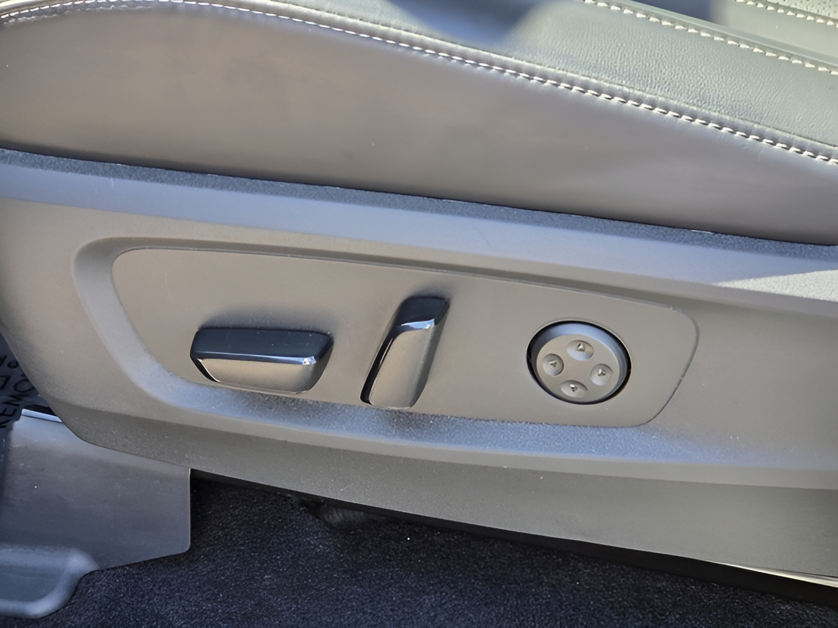 Used 2026 INFINITI QX60 Luxe AWD/4WD image 13
