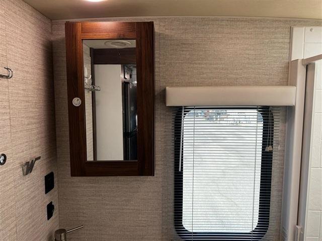 Used 2019 Mercedes-Benz Sprinter 170 image 26