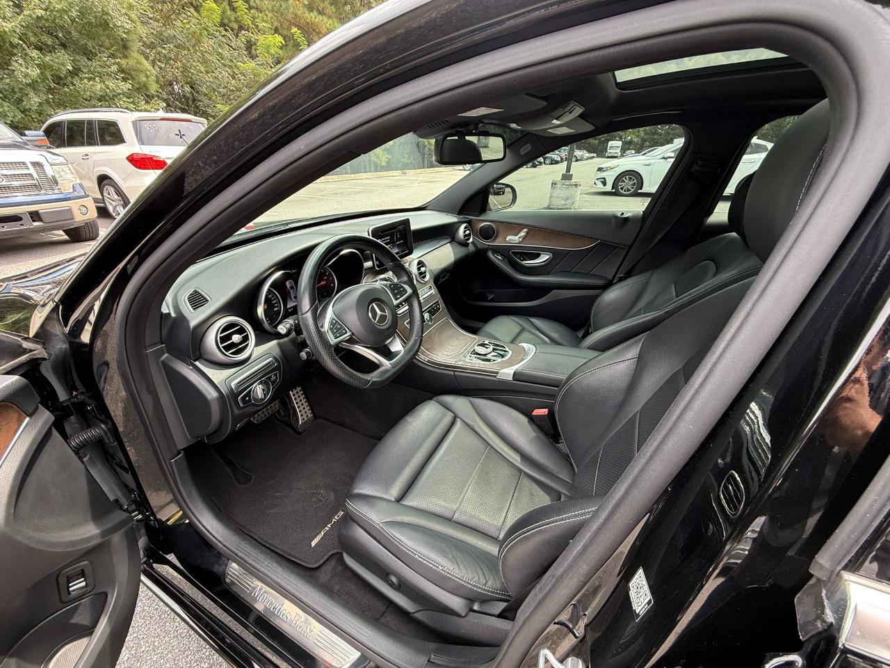Used 2018 Mercedes-Benz C 300 Sedan image 8