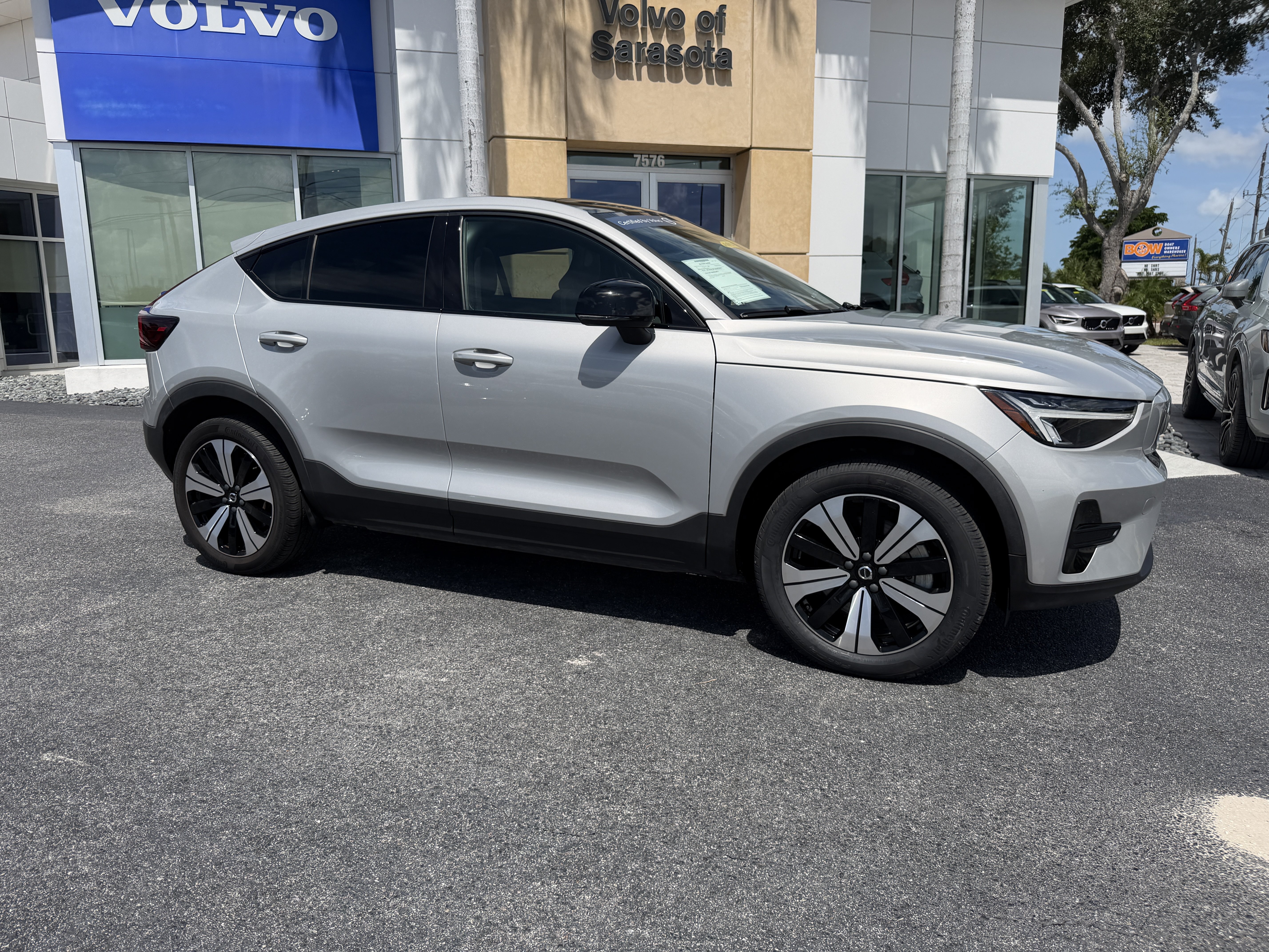Certified 2023 Volvo C40 Recharge Core AWD/4WD video 1
