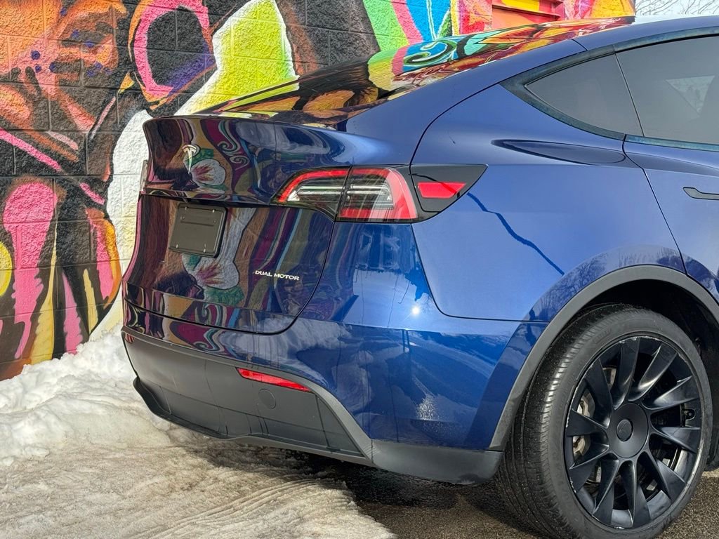 Used 2023 Tesla Model Y Long Range image 12