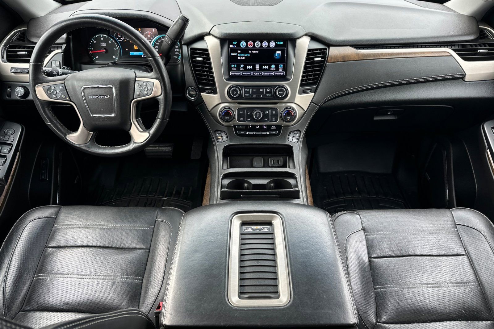 Used 2018 GMC Yukon Denali w/ Open Road Package image 13
