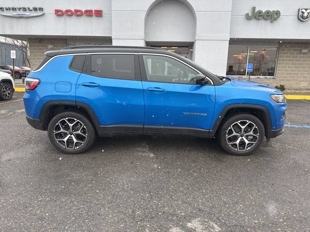 New 2026 Jeep Compass Limited w/ Mopar All Weather Package AWD/4WD image 8