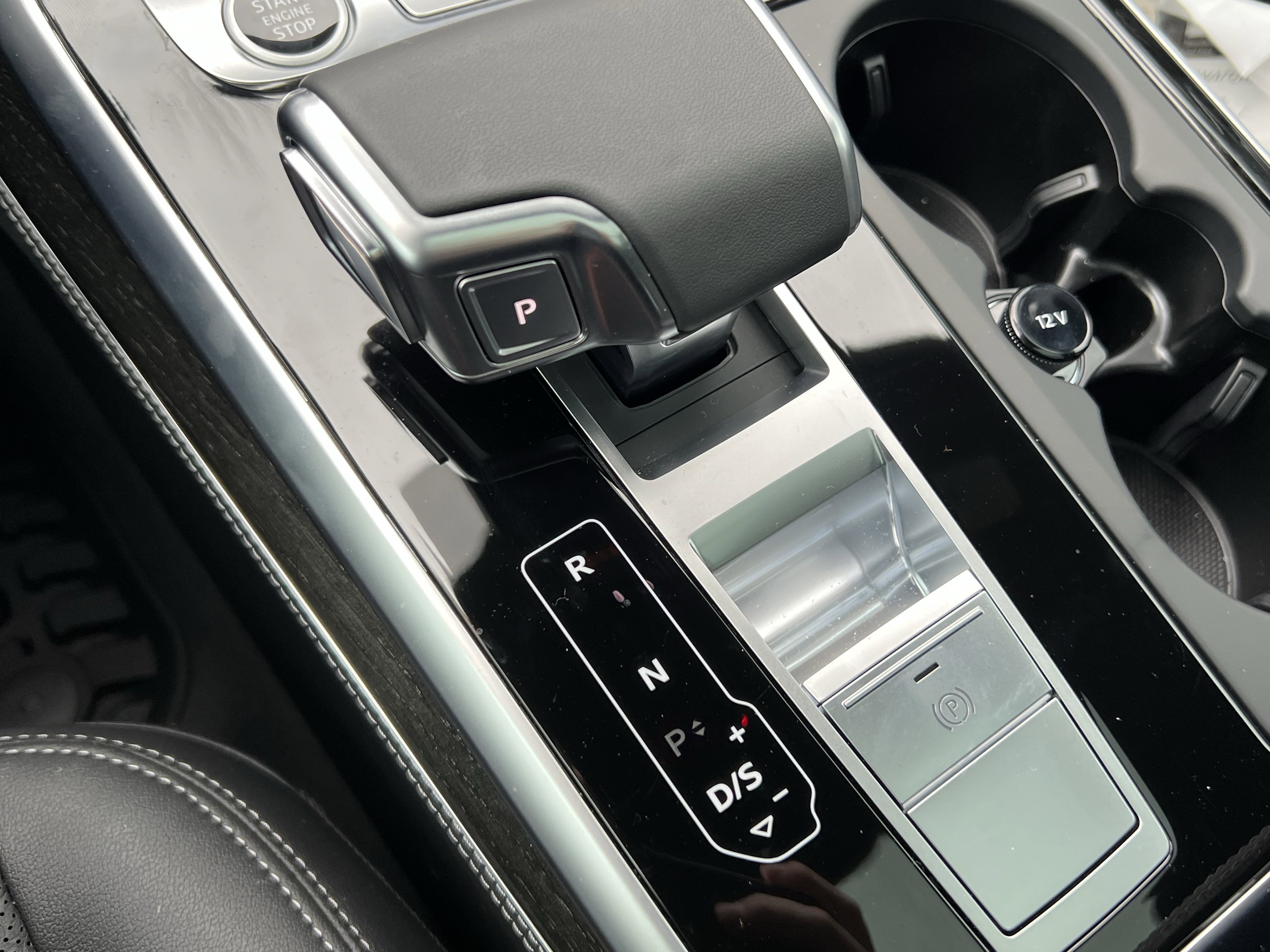 Used 2025 Audi Q8 Premium Plus image 26