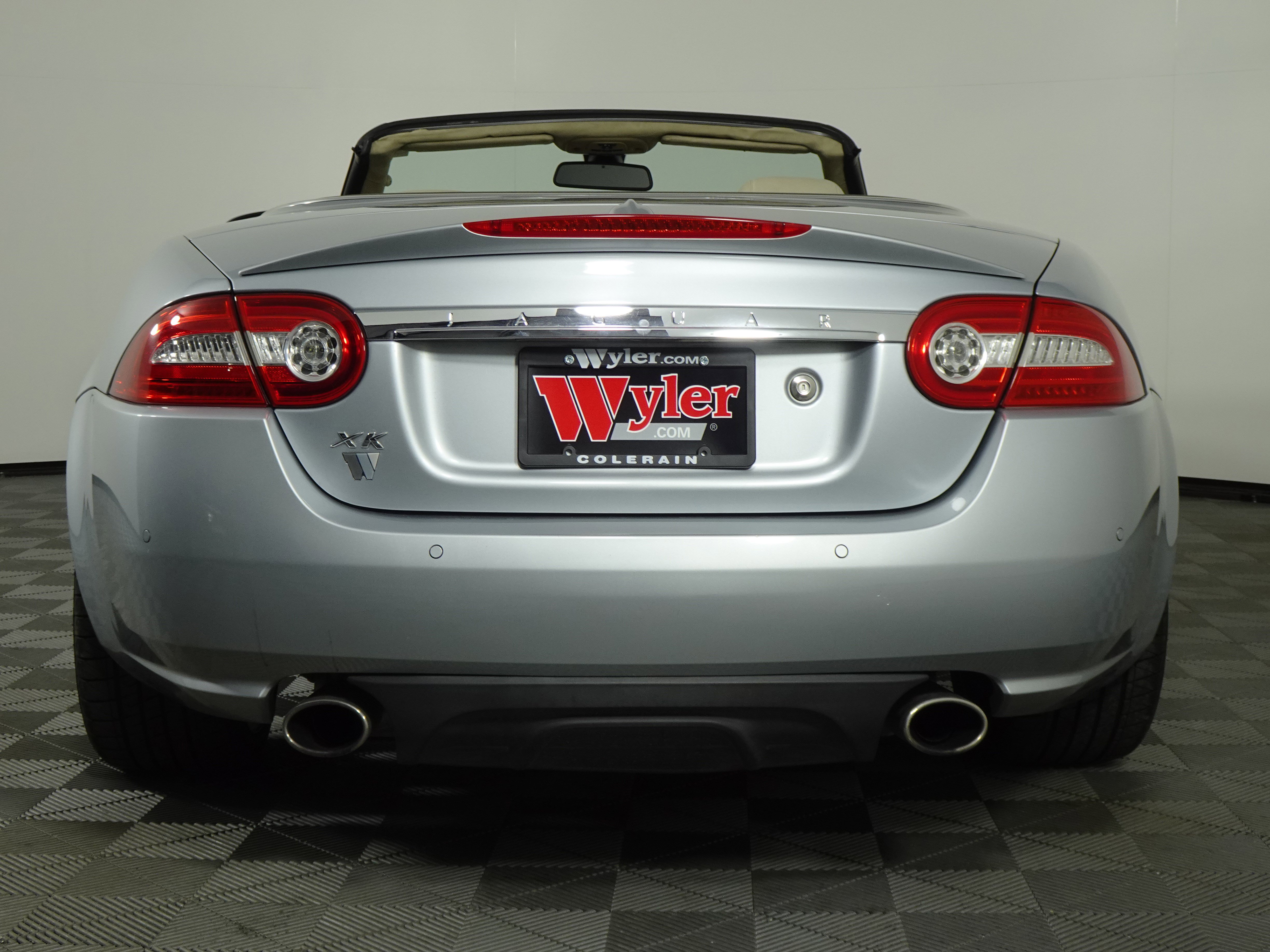 Used 2010 Jaguar XK Convertible image 46