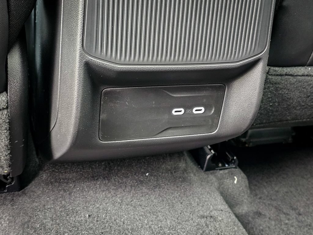 New 2026 Jeep Cherokee Limited AWD/4WD image 32