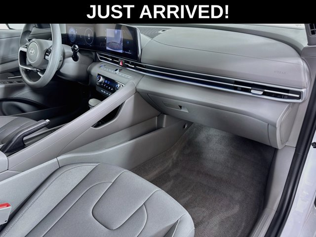 Certified 2024 Hyundai Elantra SEL FWD image 42