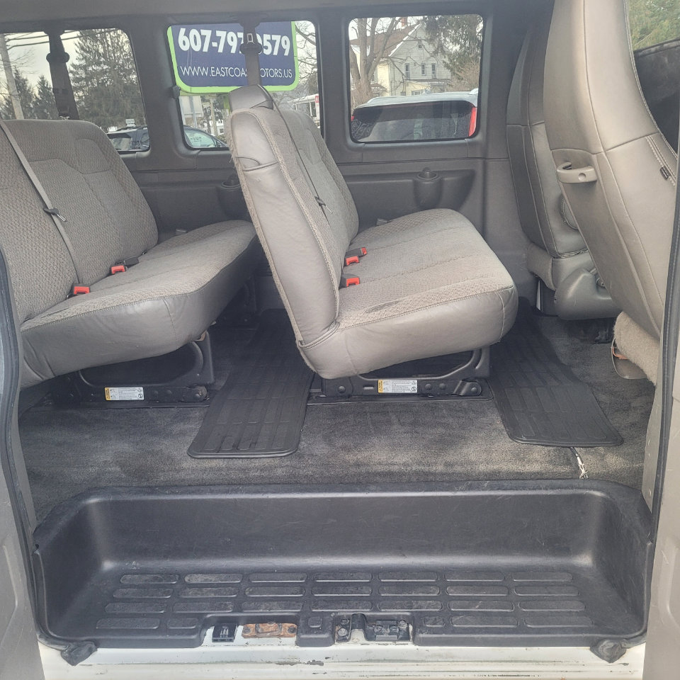 Used 2016 Chevrolet Express 3500 LT w/ LT Preferred Equipment Group image 31