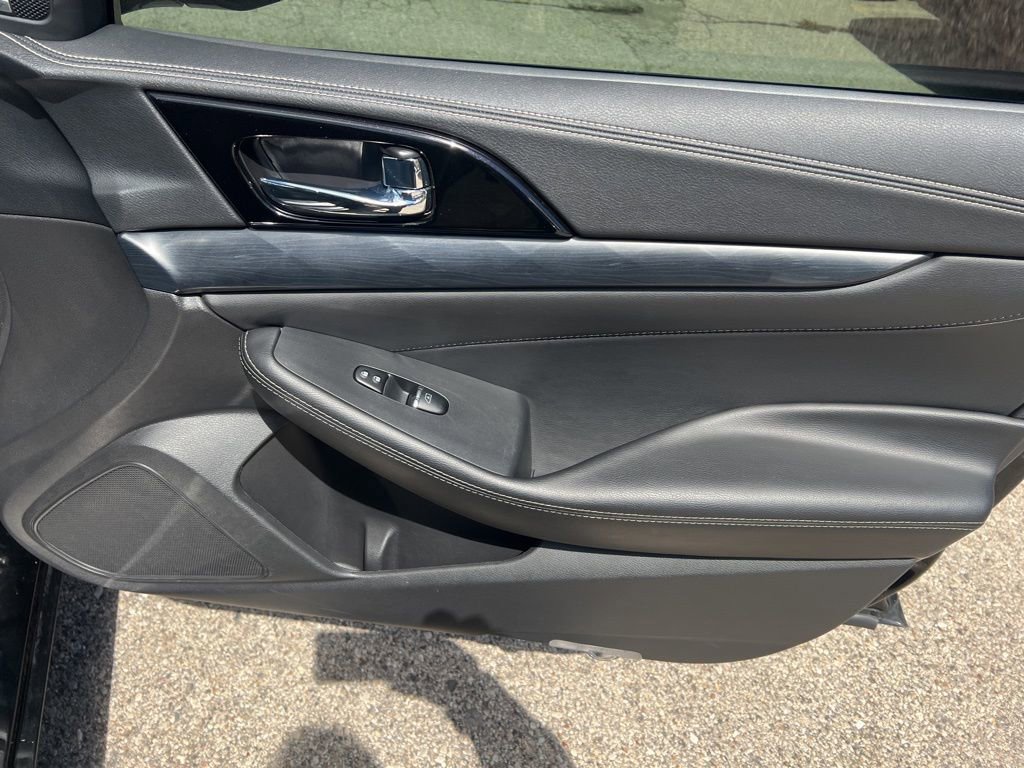 Certified 2023 Nissan Maxima Platinum w/ Sport Mat Group FWD image 22