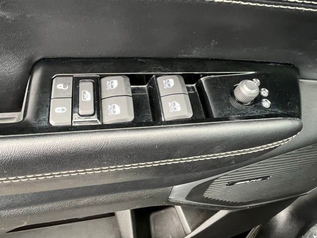 Used 2023 Jeep Wagoneer L Series III w/ Preferred Equipment Group image 21