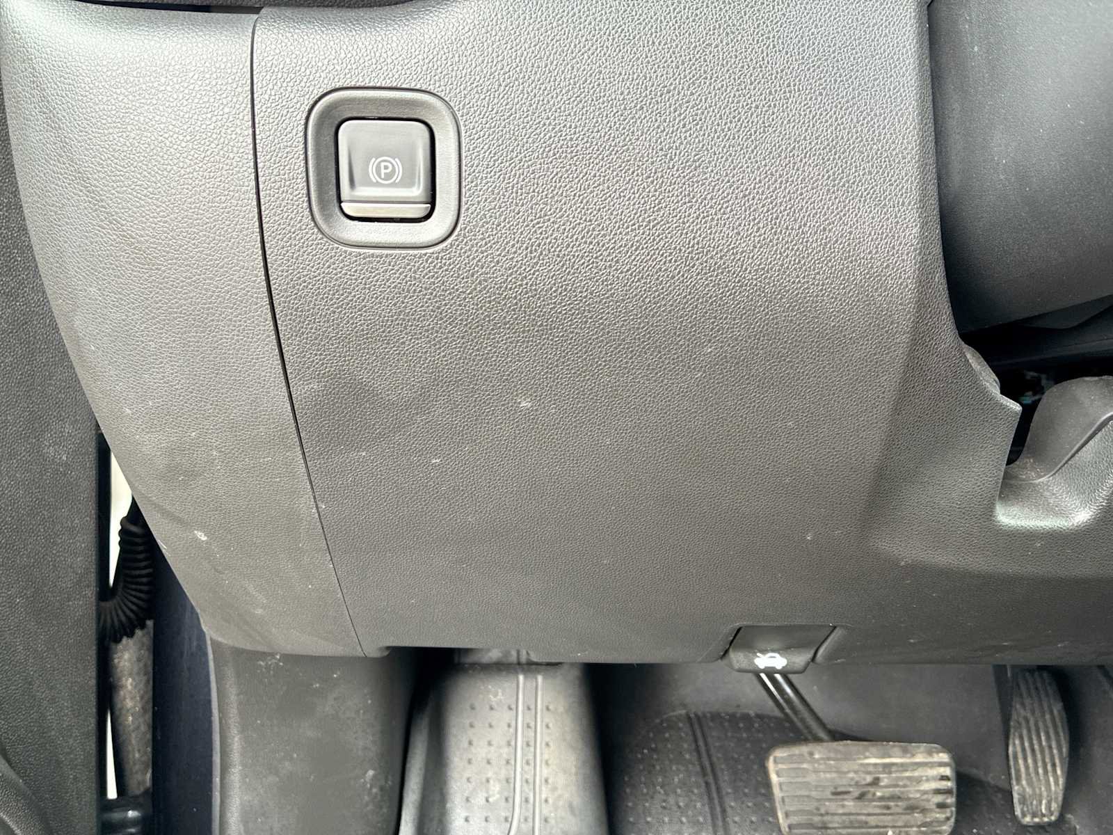 Certified 2019 Chevrolet Silverado 1500 Custom Trail Boss w/ Custom Convenience Package image 17