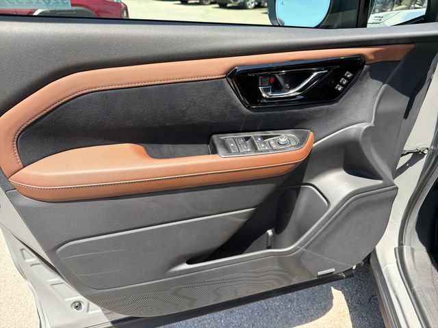 New 2026 Subaru Forester Touring AWD/4WD image 16