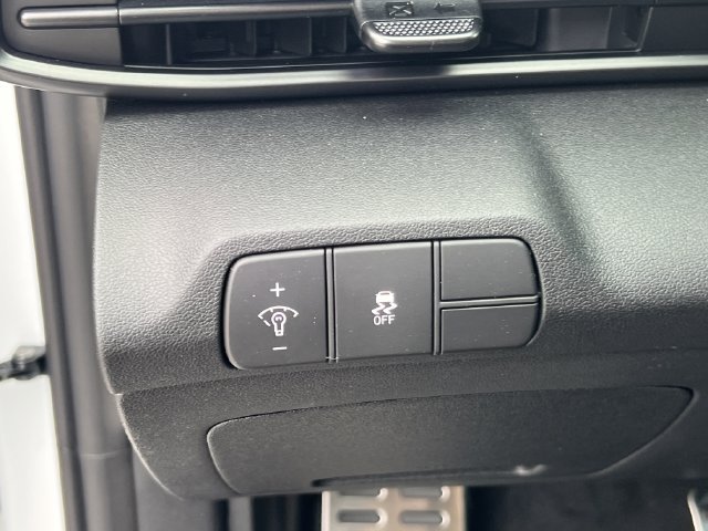 New 2026 Hyundai Elantra SEL Sport Premium FWD image 22