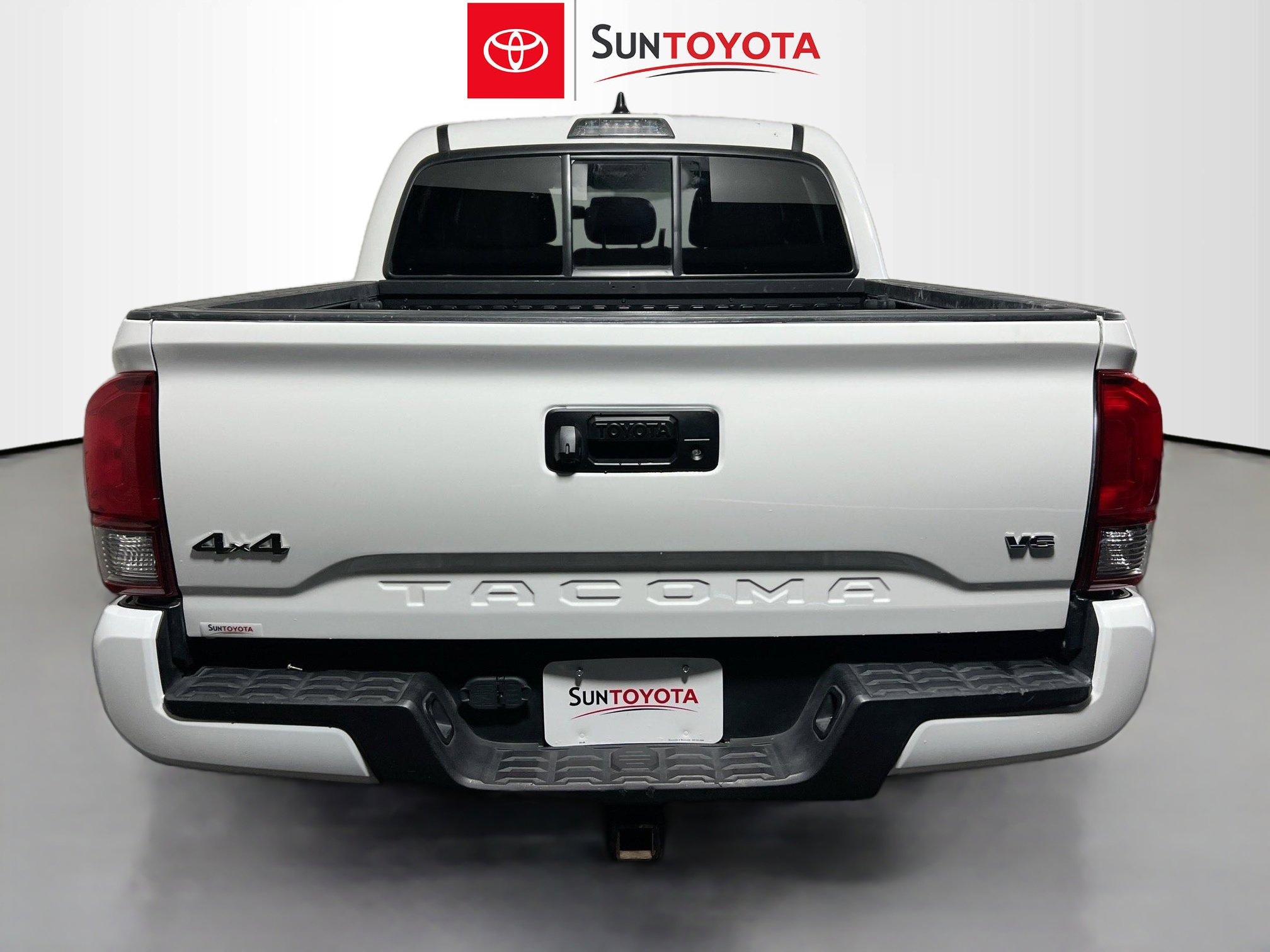 Used 2023 Toyota Tacoma SR image 5