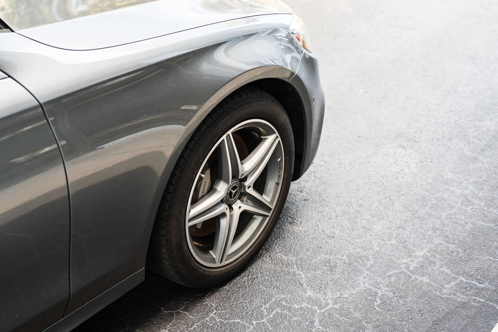 Used 2018 Mercedes-Benz E 300 4MATIC image 12