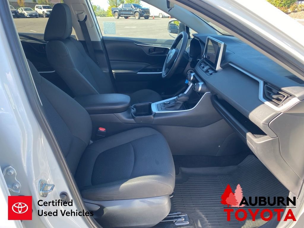 Certified 2024 Toyota RAV4 LE AWD/4WD image 14