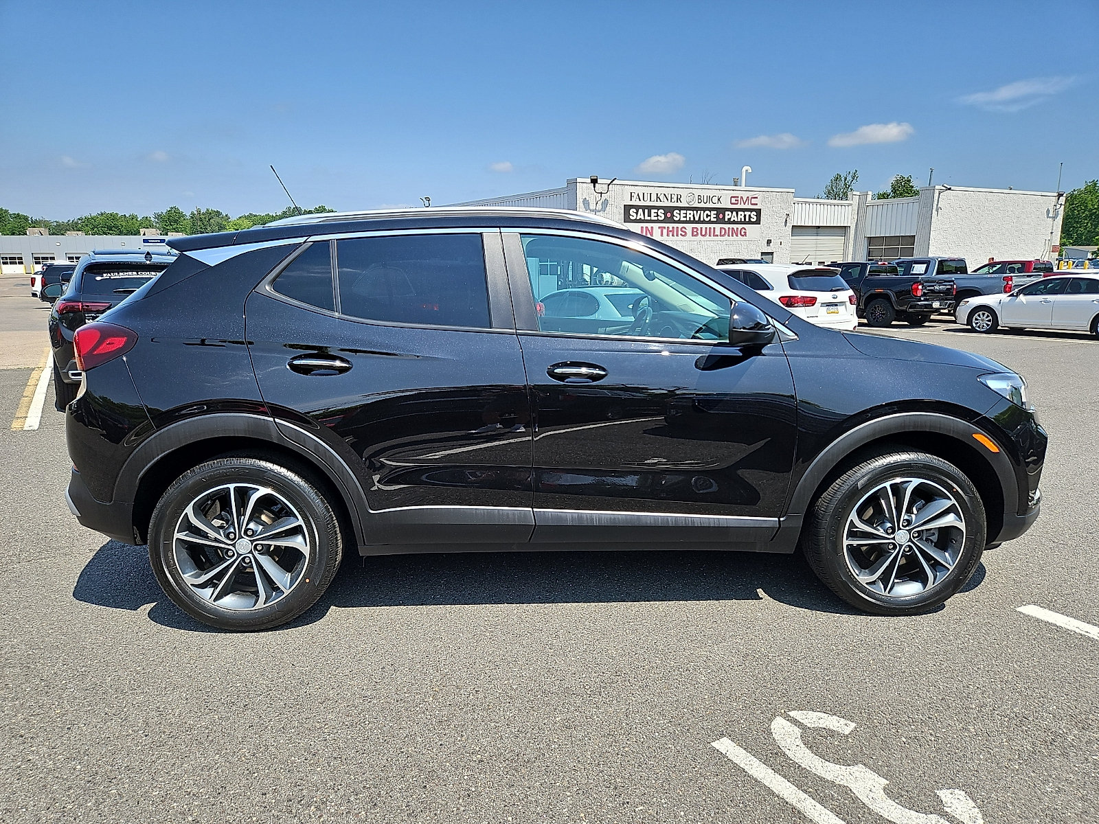 Used 2023 Buick Encore GX Select w/ Safety Package II AWD/4WD image 7