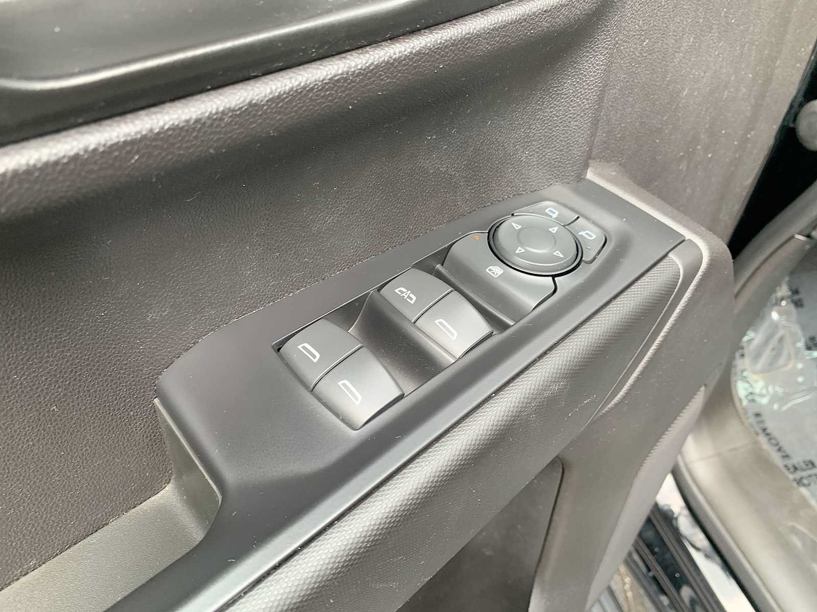 Certified 2021 Chevrolet Silverado 1500 Custom AWD/4WD image 21