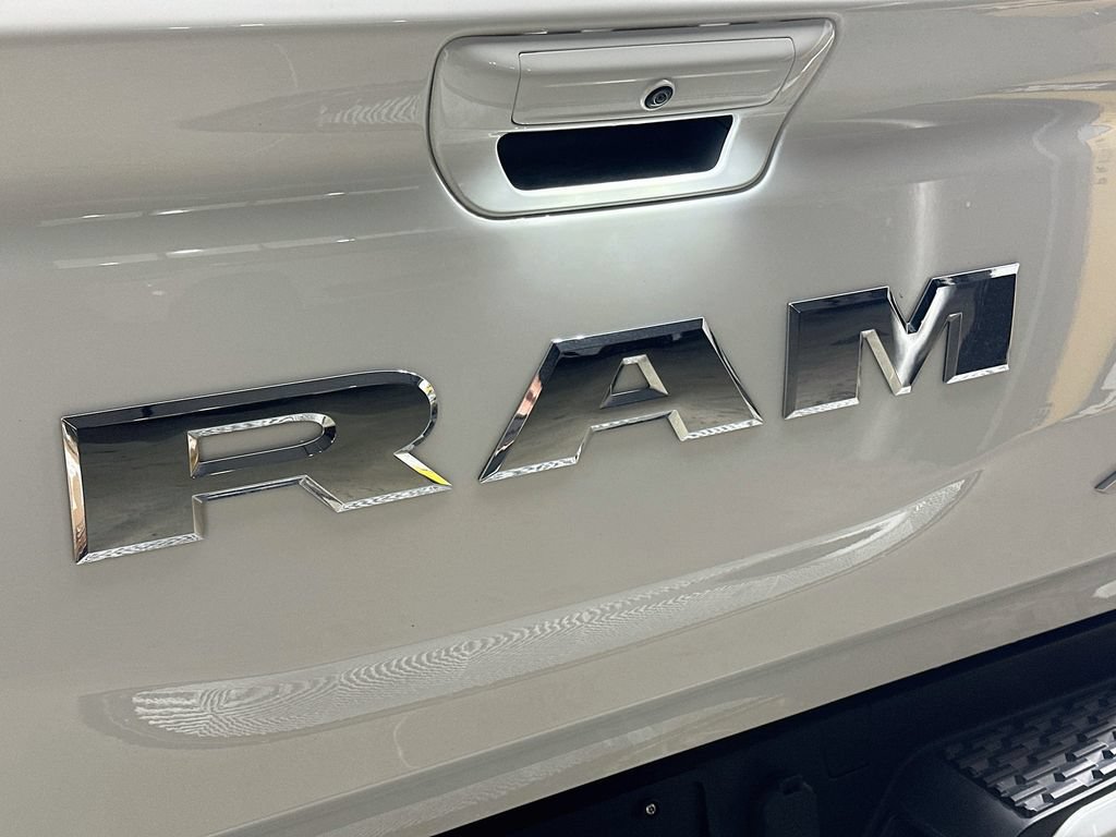 Used 2025 RAM 1500 Limited w/ Body Color Bumper Group AWD/4WD image 33