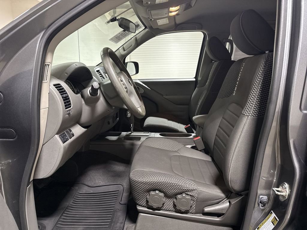 Used 2019 Nissan Frontier Desert Runner image 19