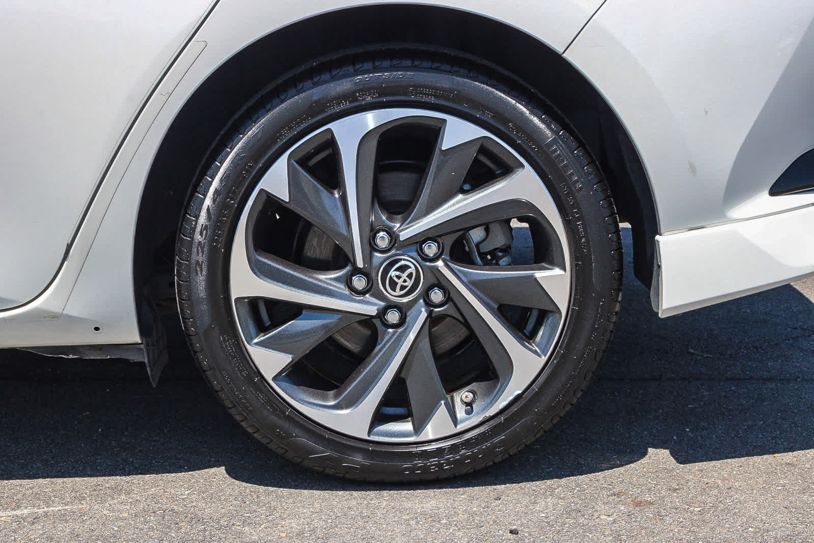 Used 2017 Toyota Corolla iM w/ Carpet Mat Package FWD image 10