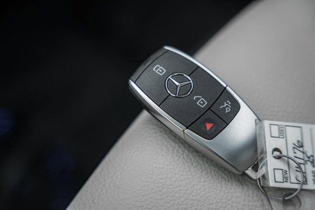 Certified 2025 Mercedes-Benz GLB 250 4MATIC image 42