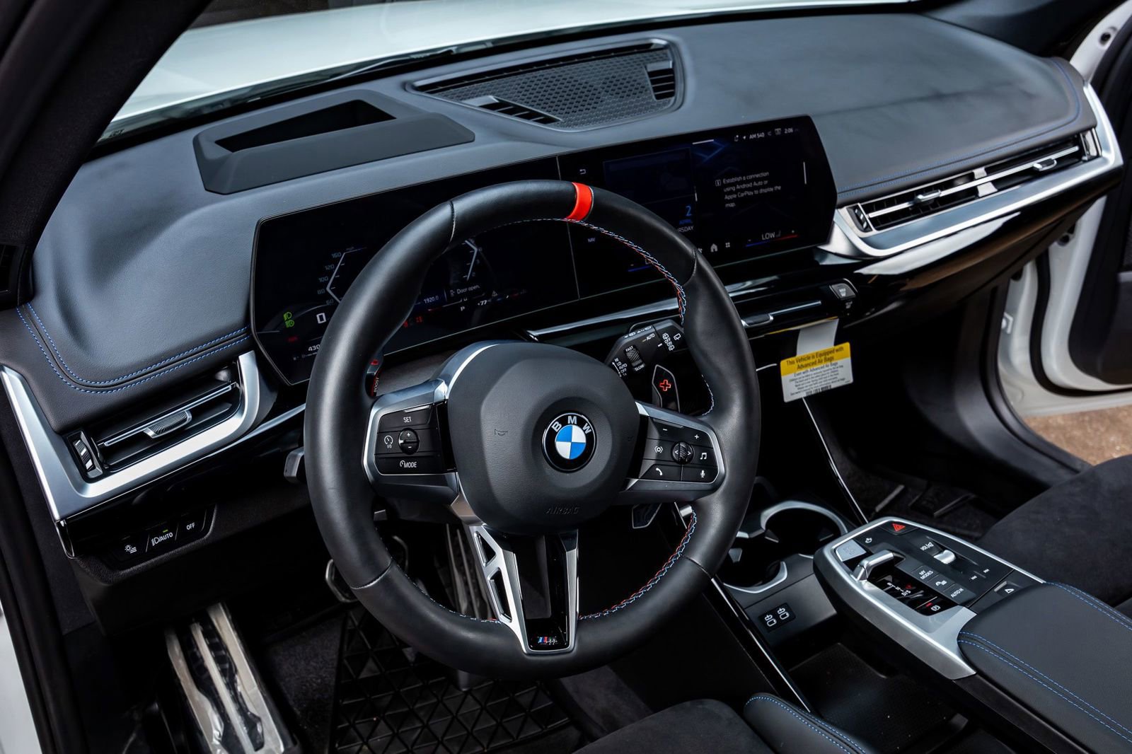 Used 2025 BMW X1 M35i w/ Premium Package image 12