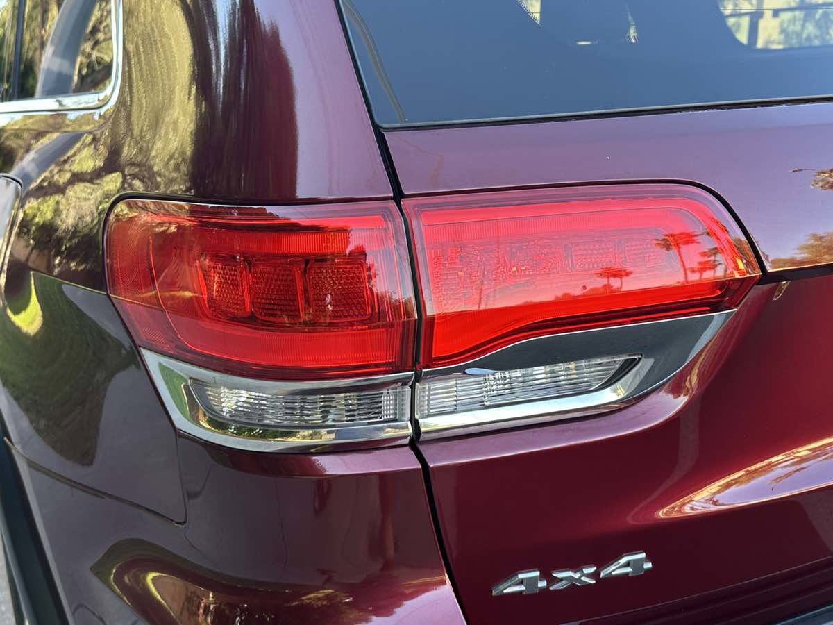 Used 2017 Jeep Grand Cherokee Limited w/ Luxury Group II AWD/4WD image 53