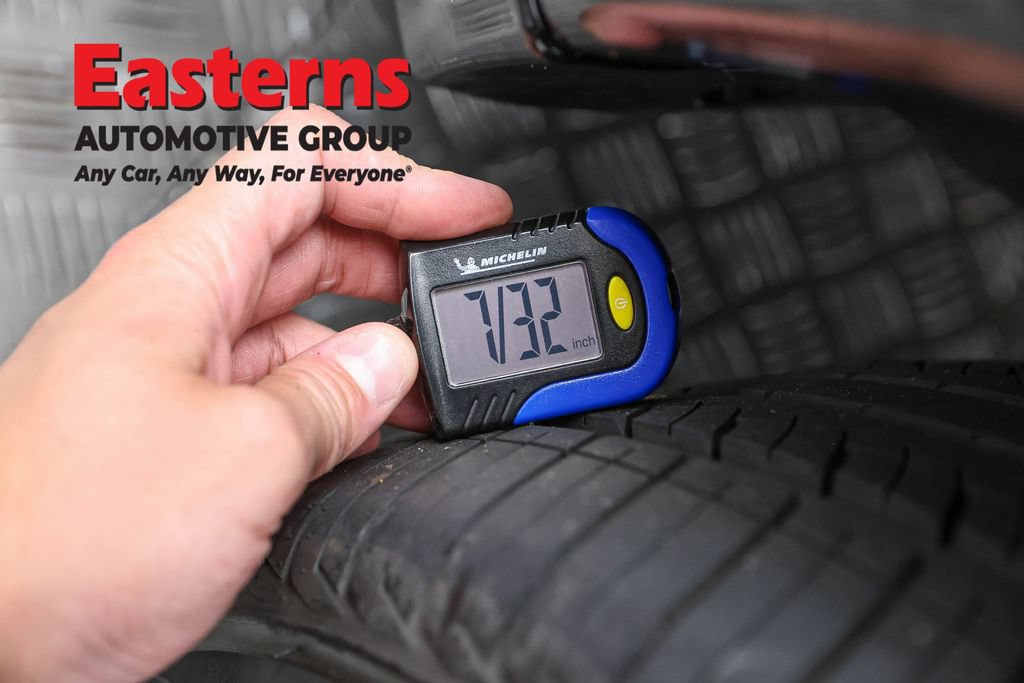 Used 2024 Dodge Durango GT RWD image 28
