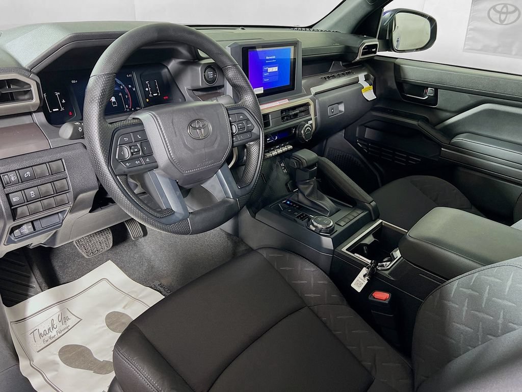 Certified 2025 Toyota Tacoma SR5 AWD/4WD image 9