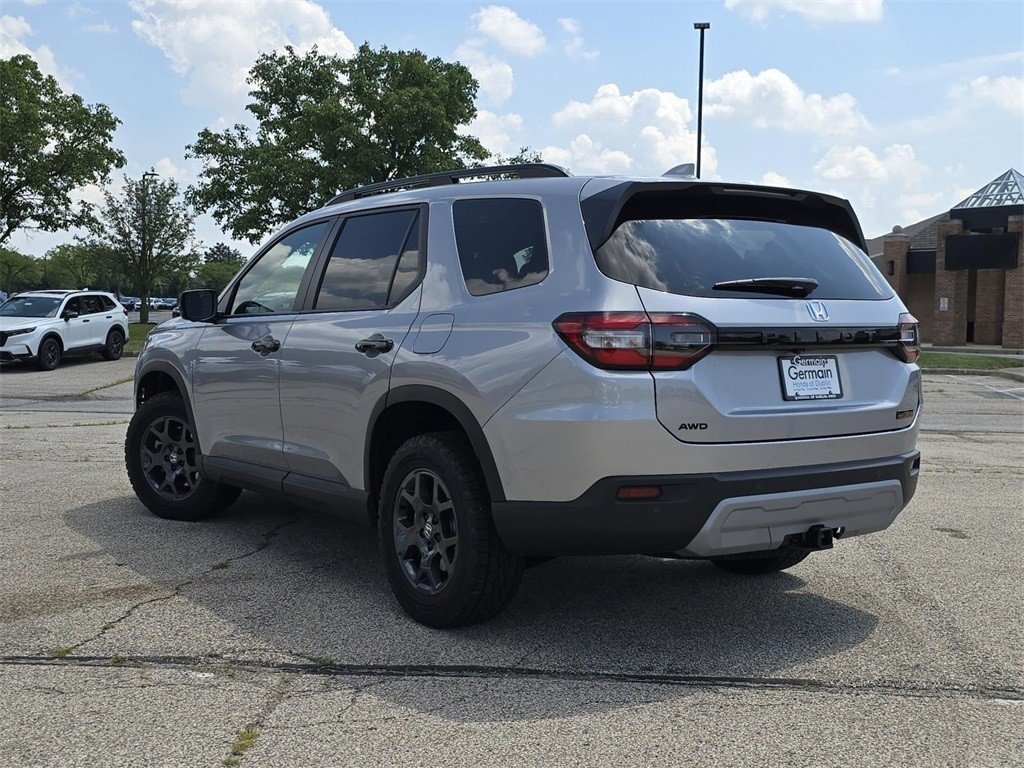 New 2025 Honda Pilot TrailSport image 19