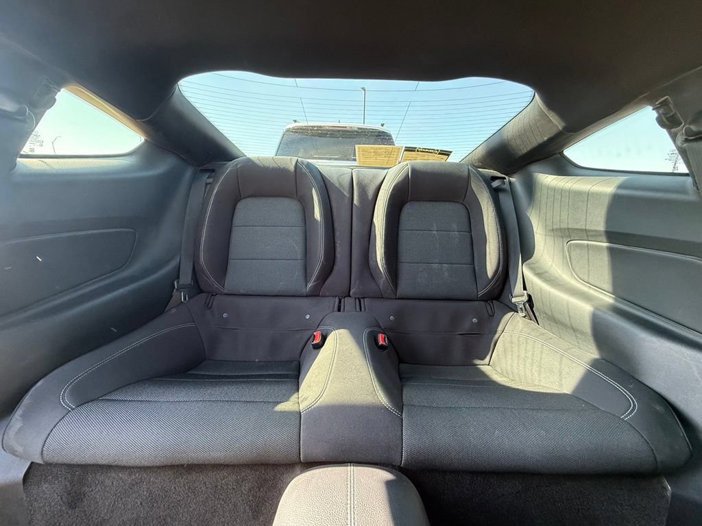 Used 2017 Ford Mustang Coupe RWD image 27